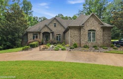 25 Fields Chase, Jackson, TN 38305
