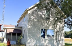 2640 E 300 N, Winchester, IN 47394