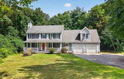1036 Pleasant Street, Leominster, MA 01453