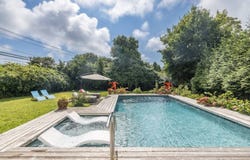 14 MURRAY PL, Bridgehampton, NY 11968
