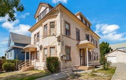 2057 Emerson St, Berkeley, CA 94703