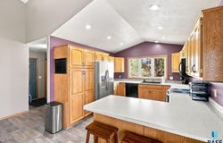 6216 S Mogen Ave, Sioux Falls, SD 57108-5701