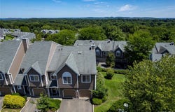 45 Eagle Ridge Way, Nanuet, NY 10954