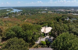 1913 Massard RD, Fort Smith, AR 72903