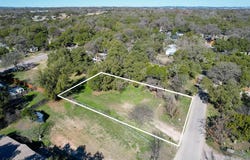 7904 Persimmon Trl, Austin, TX 78745