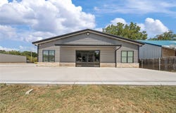 801 E Avenue C, Valley Mills, TX 76689