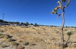 45400 E 28th Street, Lancaster, CA 93535