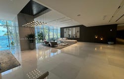 300 Biscayne Boulevard Way, Miami, FL 33131