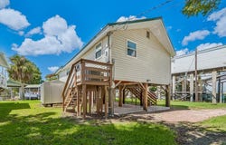 396 SE 241st St, Suwannee, FL 32692