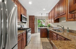 1232 Reading Court, Wheaton, IL 60189