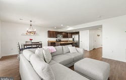 276 MELBOURNE Lane, MECHANICSBURG, PA 17055