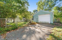 1617 Hillcrest Street, Lansing, MI 48910