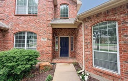 216 Flagstone Drive, Burleson, TX 76028