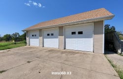10135 CR 8010, West Plains, MO 65775