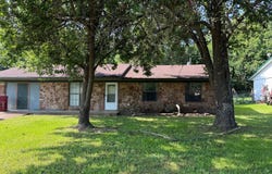 804 E Bissell St, Hugo, OK 74743