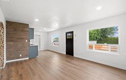 1035 W RIDGEWAY Ave, Hermiston, OR 97838