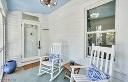 319 Clarendon Avenue, Southport, NC 28461
