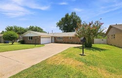 2313 S 82nd E East Avenue, Tulsa, OK 74129