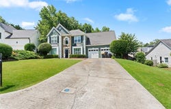 530 Camber Woods Drive, Roswell, GA 30076