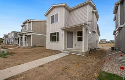 525 S 10th St, Berthoud, CO 80513