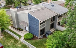 642 Glacier Trail, Roselle, IL 60172
