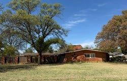 1015 Walnut Street, Idalou, TX 79329