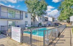 2000 Kazmeier, Bryan, TX 77802