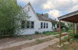 709 W Lee Avenue, Kingsville, TX 78363