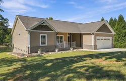 225 S Point Harbor Drive, Chappells, SC 29037