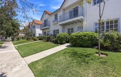 42 N Michigan, Pasadena, CA 91106