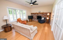 49 LOPATCONG Drive, EWING, NJ 08638