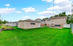 5448 139th Street, Crestwood, IL 60418