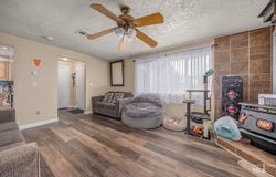 283 NW 6th St, Ontario, OR 97914