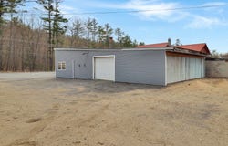 694 River Road, Mexico, ME 04257