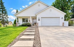 2716 Magnolia St, ENDICOTT, NY 13760