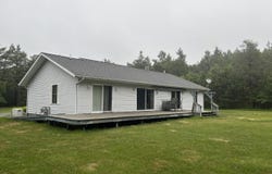 1220 E Douglas Drive, Roscommon, MI 48653