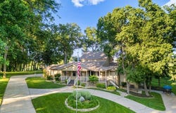 9200 NW 78th Street, Kansas City, MO 64152