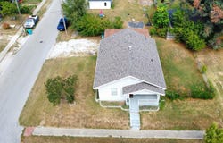 1211 W Calhoun Street, Springfield, MO 65802