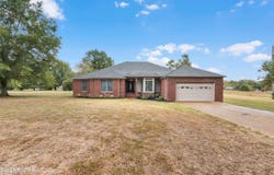 1000 Glendale Road, Henderson, TN 38340