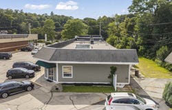 194 Main St, Amesbury, MA 01913