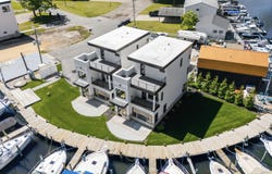 1 N Bailey Avenue, South Haven, MI 49090