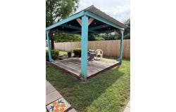 1306 E WALLACE ST., Llano, TX 78643
