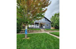 906 N Ave, LaGrande, OR 97850