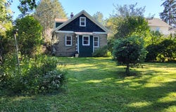 9 Middlesex Road, East Greenbush, NY 12061