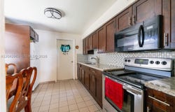 9265 SW 38th St, Miami, FL 33165