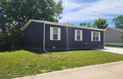 1200 Maple Leaf Court, Charlotte, MI 48813