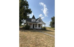 22160 Main Street, Weaubleau, MO 65774