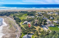 Wellington Ave, Gearhart, OR 97138
