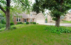 13723 W 75th Place, Lenexa, KS 66216