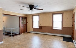 34 Everett St, Fall River, MA 02723